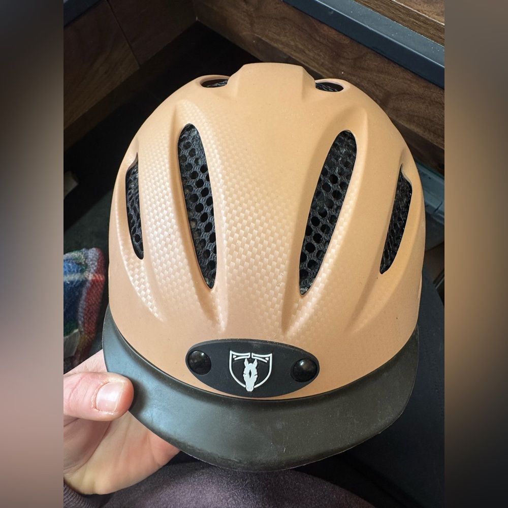 Tan Tipperary Sportage 8500 Equestrian Riding Helmet